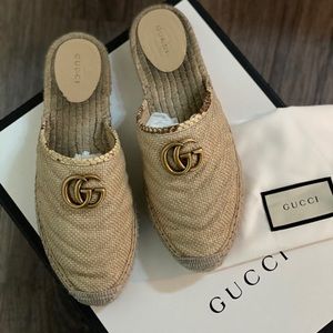 Authentic Gucci GG Raffia slip on espadrille mules